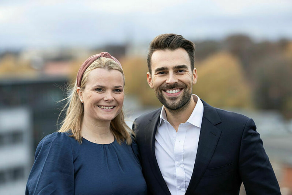 Programleder Ingrid Gjessing Linhave og dirigent Kim Wigaard fra programmet «Demenskoret». Programleder Ingrid Gjessing Linhave og dirigent Kim Wigaard fra programmet «Demenskoret».