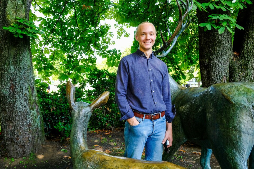 Det er tydelig at Simen Velle (bildet) og hans partileder i Frp Sylvi Listhaug mangler grunnleggende kunnskap om kunstnerøkonomi og hva som skal til for å ha et levende kunst- og kulturliv, mener Kathy Lie. Det er tydelig at Simen Velle (bildet) og hans partileder i Frp Sylvi Listhaug mangler grunnleggende kunnskap om kunstnerøkonomi og hva som skal til for å ha et levende kunst- og kulturliv, mener Kathy Lie.