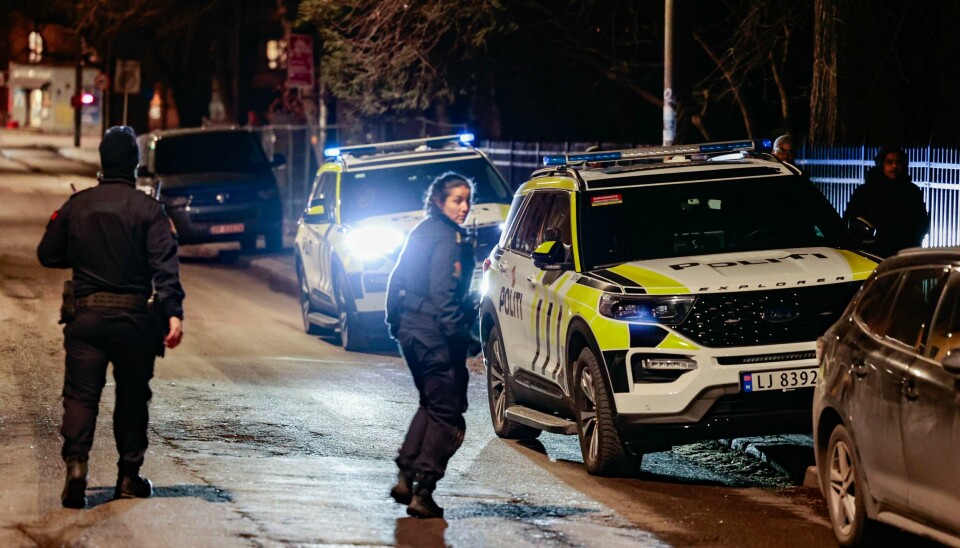 Slik KrF ser det har politiet fått sine hender bundne på ryggen, og bruk av narkotika er i praksis avkriminalisert. Politiet har ikkje verktøya til å kunne straffeforfølgje kriminelle bakmenn. Kort tid etter hendelsen aksjonerte politiet på en adresse på Tøyen. Foto: Alf Simensen / NTB