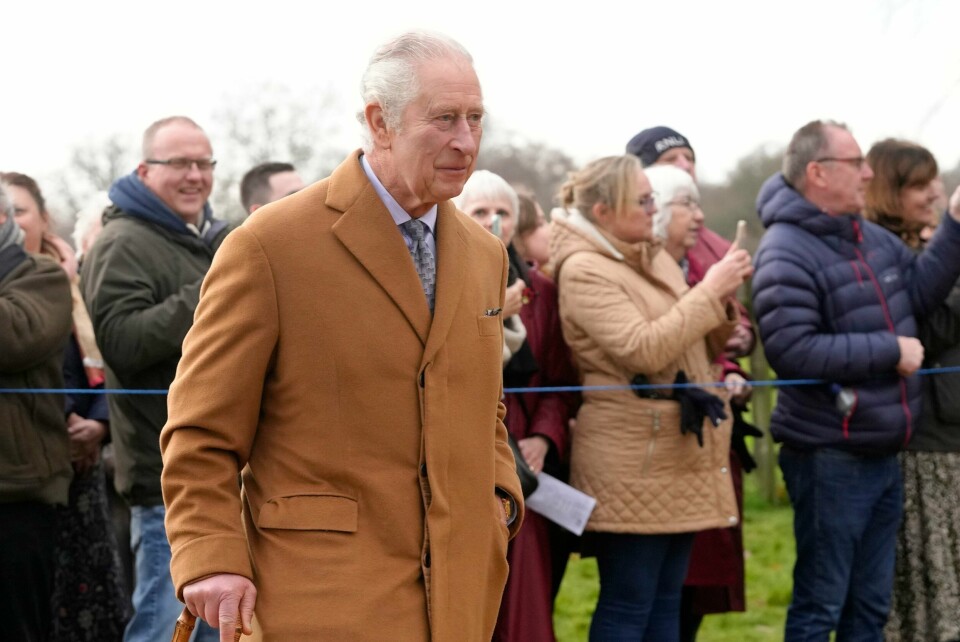 I stedet for å beholde inntektene fra vindkraftprosjektene i kronens forvaltningsselskap, noe som til syvende og sist ville økt kongefamiliens inntekter, har kong Charles bedt om at pengene skal komme den britiske offentligheten til gode. Arkivfo. I stedet for å beholde inntektene fra vindkraftprosjektene i kronens forvaltningsselskap, noe som til syvende og sist ville økt kongefamiliens inntekter, har kong Charles bedt om at pengene skal komme den britiske offentligheten til gode. Arkivfoto: Kirsty Wigglesworth / AP / NTB