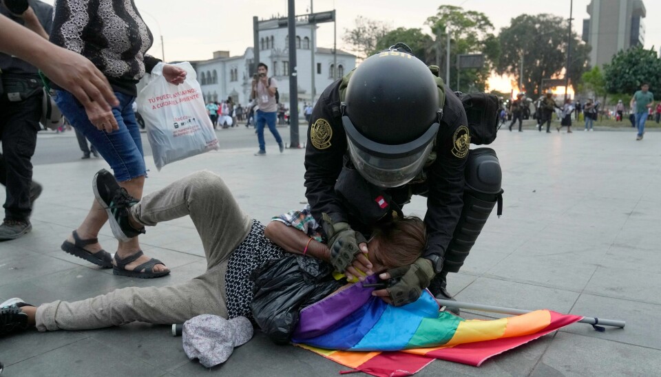 Peru har de siste ukene vært preget av store protester mot president Dina Boluarte. Minst 44 mennesker er drept i sammenstøt mellom demonstranter og politiet. Peru har de siste ukene vært preget av store protester mot president Dina Boluarte. Minst 44 mennesker er drept i sammenstøt mellom demonstranter og politiet. Foto: AP / NTB