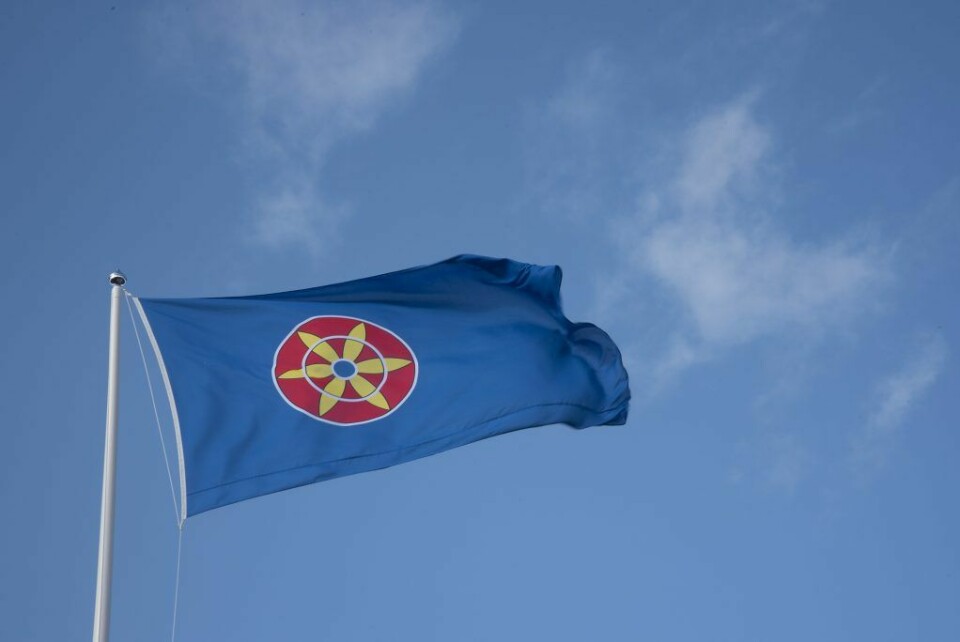 Det er dette flagget NKF ønsker skal vaie i vinden på offentlige flaggstenger i Fredrikstad og ellers i landet 16. mars hvert år. Kvenflagget. Det kvenske flagget.