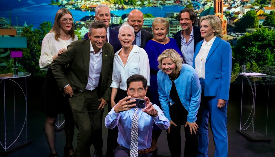 4,5 av ni partiledere tror på bedre tider i folks økonomi. Her er de fotografert før torsdagens partilederdebatt. 4,5 av ni partiledere tror på bedre tider i folks økonomi. Her er de fotografert før torsdagens partilederdebatt. Foto: Heiko Junge / NTB