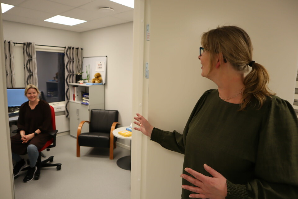 Ellen Lundestad, leder for Familievernkontoret i Mosjøen, i dialog med familieterapeut Silvia Rebecca Breivik. Ellen Lundestad, leder for Familievernkontoret i Mosjøen.