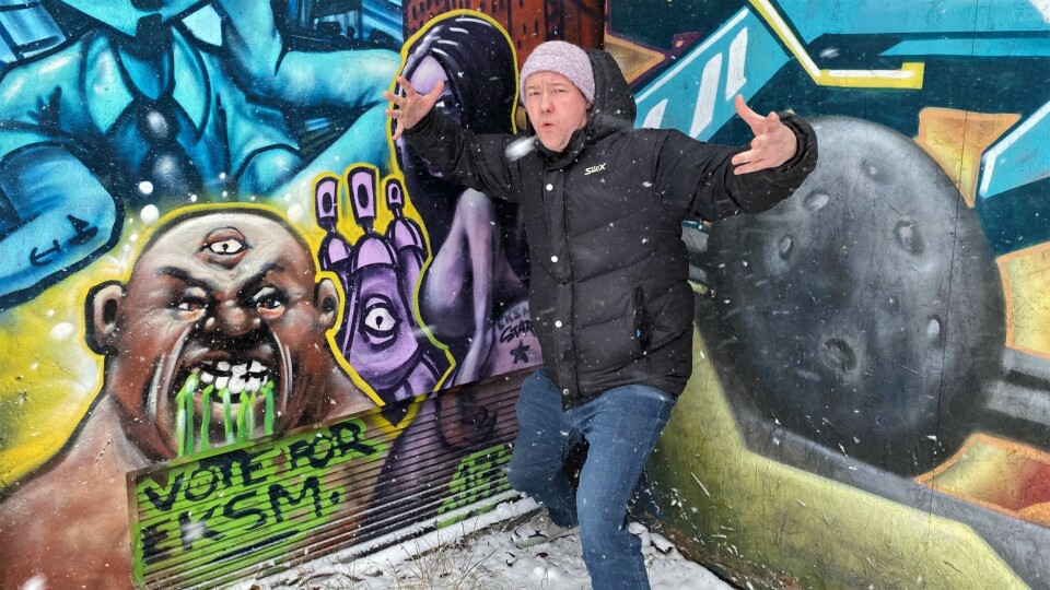 Ubåt er både rapper, produsent og grafittikunstner. Her foran en piece laget av hans gode kompis «Eksem». Stian Neple, bedre kjent som hiphop-artisten Ubåt fra blant annet Pen Jakke i forbindelse med slipp av Fredsminister Del 1, det første av to dobbeltalbum som etter planen skal bli hans siste utgivelser som rapper.