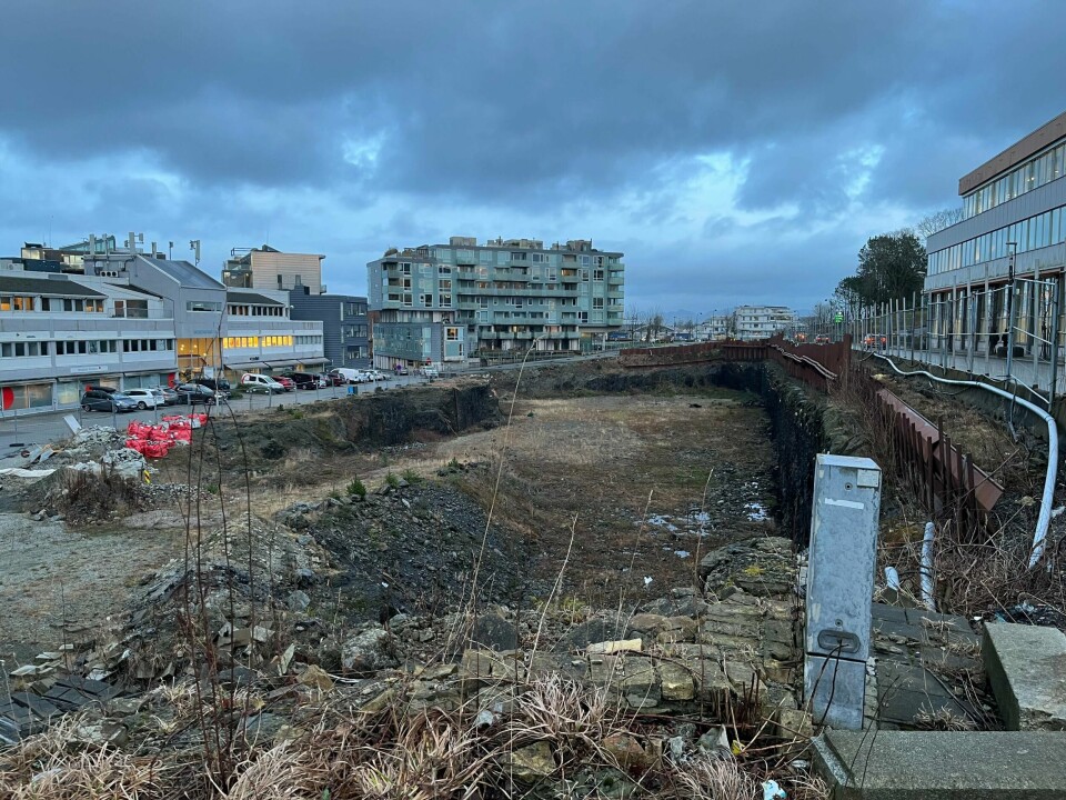 Sverdrupskvartalet, eller «hotellhullet», var ett av temaene på Byggebørsen 2023. Byggegropen mellom Sverdrupsgate og Tanke Svilands gate har stått uforandret siden 2014. Sverdrupskvartalet, eller hotellhullet, var ett av temaene på Byggebørsen 2023.