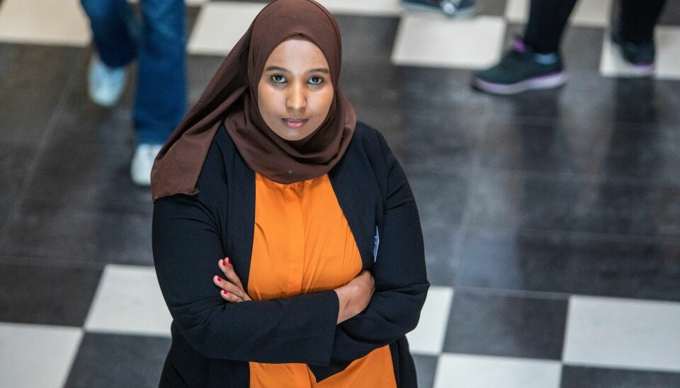 Marian Hussein, SVs helsepolitiske talsperson Marian Hussein (SV) mener regjeringen ikke leverer på sine løfter i Hurdalsplattformen i forbindelse med føde- og barselstilbudet. Arkivfoto: Ole Berg-Rusten / NTB