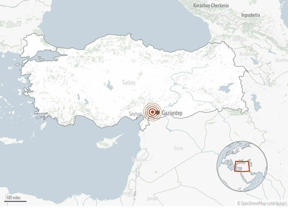 Et kraftig jordskjelv rammet det sørlige Tyrkia mandag. Skjelvet kunne kjennes godt også i Syria, Libanon og Kypros. Et kraftig jordskjelv rammet det sørlige Tyrkia mandag. Skjelvet kunne kjennes godt også i Syria, Libanon og Kypros. Foto: AP Graphics / NTB