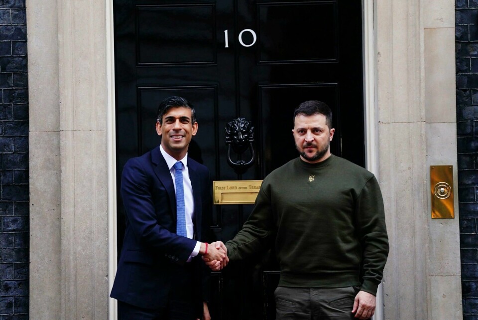 Storbritannias statsminister Rishi Sunak tok imot Ukrainas president Volodymyr Zelenskyy ved Downing Street i London onsdag. Det er første besøk av Zelenskyj etter invasjonen i Ukraina for snart ett år siden. Storbritannias statsminister Rishi Sunak tok imot Ukrainas president Volodymyr Zelenskyy ved Downing Street i London onsdag. Det er første besøk av Zelenskyj etter invasjonen i Ukraina for snart ett år siden.
