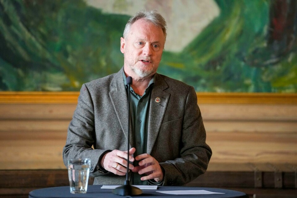 Byrådsleder Raymond Johansen (Ap) presenterte endringer i byrådet torsdag. Helsebyråd Robert Steen (Ap) går av fra byrådet i Oslo og erstattes av Marte Scharning Lund (Ap). Byrådsleder Raymond Johansen (Ap) presenterte endringer i byrådet torsdag. Helsebyråd Robert Steen (Ap) går av fra byrådet i Oslo og erstattes av Marte Scharning Lund (Ap).