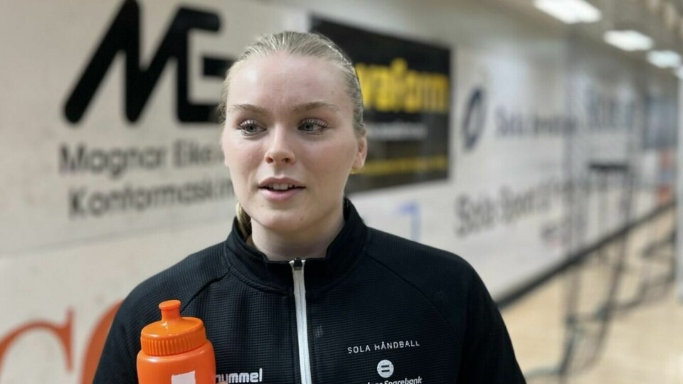 Viviann Knutsen debuterte for Sola Håndball mot Larvik. Det gjorde 17-åringen med én scoring på de få minuttene hun fikk spille mot slutten av kampen. Viviann Knutsen