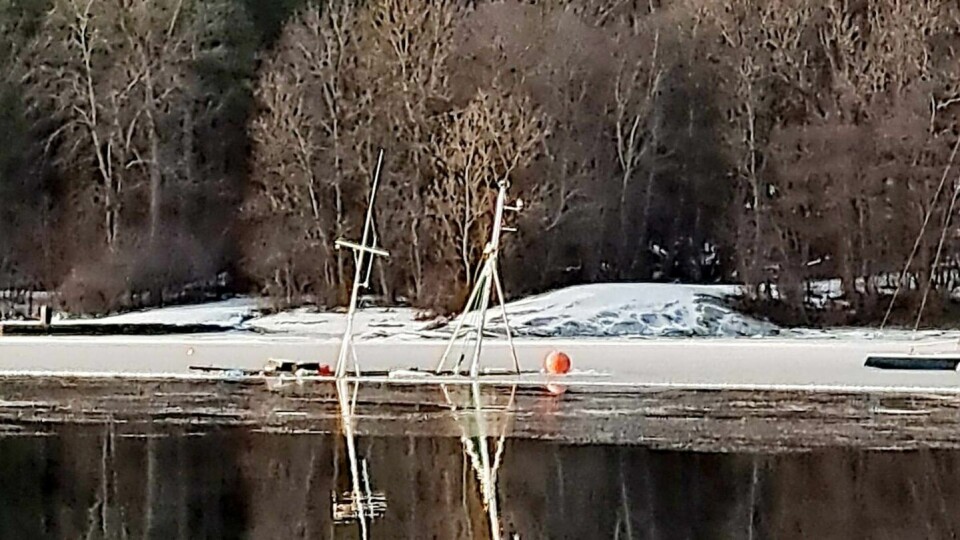 Fiskeskøyte har gått ned i løpet av natten ved Frognerkilen ved Bygdøy natt til lørdag. En fiskeskøyte har gått ned ved Frognerkilen ved Bygdøy natt til lørdag.