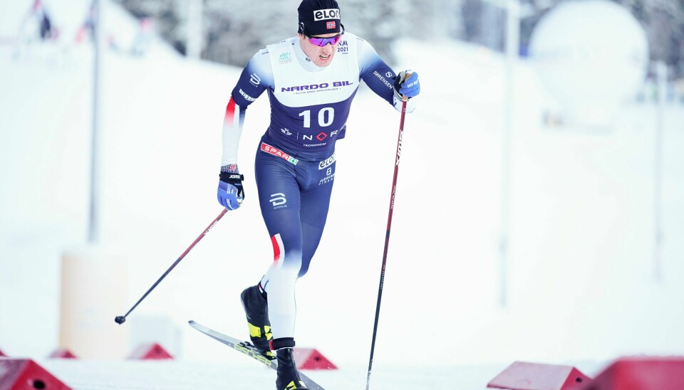 Kasper Stadaas, her under ski-NM i 2021, vant søndagens langløp i Tsjekkia. Kasper Stadaas, her under ski-NM i 2021, vant søndagens langløp i Tsjekkia.Foto: Ole Martin Wold / NTB