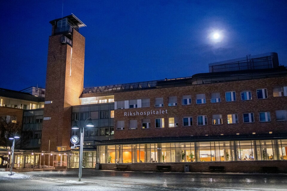 Professor dr. med. Bjørg Marit Andersen er sterkt kritisk til planene for nye Rikshospitalet og nye Aker sykehus. Universitetssykehuset opplyser til Nettavisen at den normale temperaturen varierer mellom 21 og 24 grader, og at den nå skal senkes der det er hensiktsmessig. Innsparingen i strømkostnader gjelder alle klinikker ved OUS, som for eksempel ved Rikshospitalet.Foto: Javad Parsa / NTB