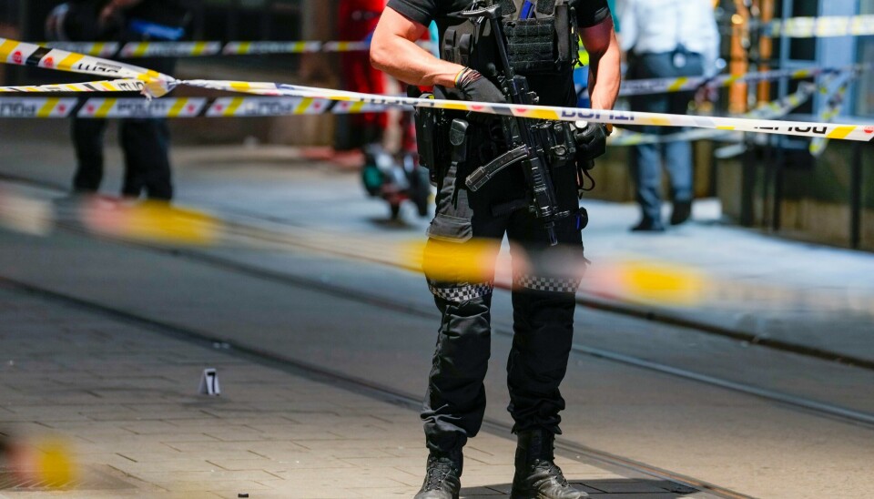 Oslo Pride krever en ekstern gransking av E-tjenesten etter terrorangrepet i Oslo i fjor sommer. Oslo Pride krever en ekstern gransking av E-tjenesten etter terrorangrepet i Oslo i fjor sommer.