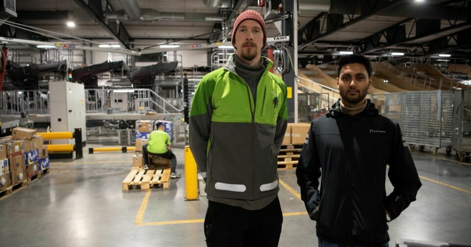 Marius L. Zaal og Manna Mizanur Rahman (t.h.), sier misnøyen fortsatt er stor med behandlingen nattarbeiderne har fått. – Det har satt sitt preg på arbeidsmiljøet.her. Trivselen er borte, og sykefraværet har skutt i været, sier de to. Marius L. Zaal og Manna Mizanur Rahman (t.h.), sier misnøyen fortsatt er stor med behandlingen nattarbeiderne har fått. – Det har satt sitt preg på arbeidsmiljøet.her. Trivselen er borte, og sykefraværet har skutt i været, sier de to.