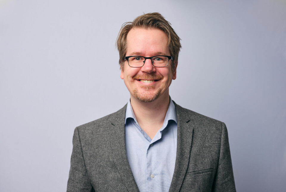 - Man kan spare mye penger ved å gifte seg i dag, sier Jan Christian Kielland, avdelingsdirektør i Kirkerådet. Jan Christian Kielland, avdelingsdirektør i Kirkerådet.