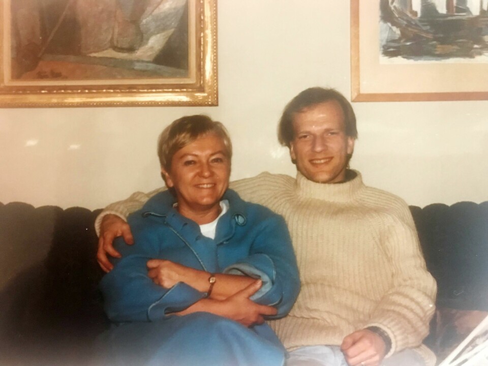 Ingar sammen med moren Inger på tidlig 80-tall. Ingar sammen med moren Inger.