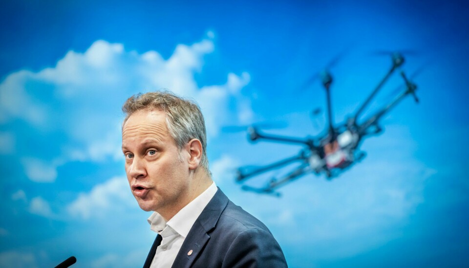 Samferdselsminister Jon-Ivar Nygård (Ap) måtte ty til fremmedspråk. Som så mange andre. .