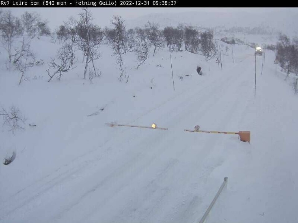 Illustrasjonsfoto. Det er innført kolonnekjøring over E134 Haukelifjell og riksvei 13 over Vikafjellet på grunn av uvær. Det blir kolonnekjøring på riksvei 7 over Hardangervidda fra klokken 7 onsdag morgen. Arkivfoto: Statens vegvesen / NTB