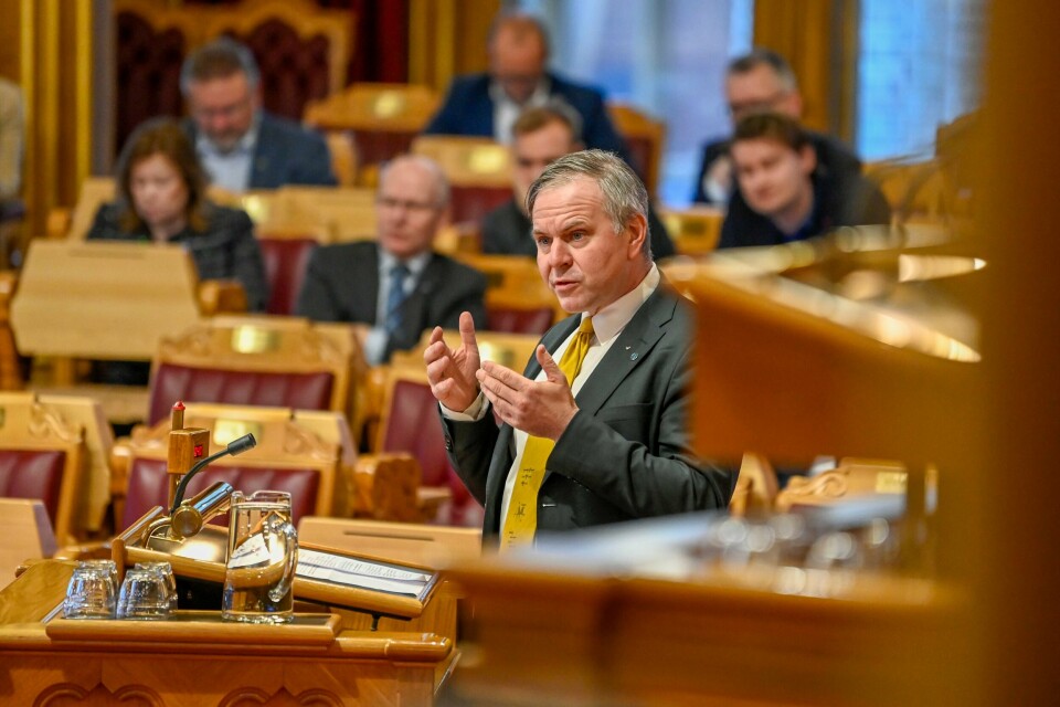 Alfred Jens Bjørlo (V) i Stortinget. Alfred Bjørlo (V) ber næringsministeren redegjøre i Stortinget.Foto: Annika Byrde / NTB