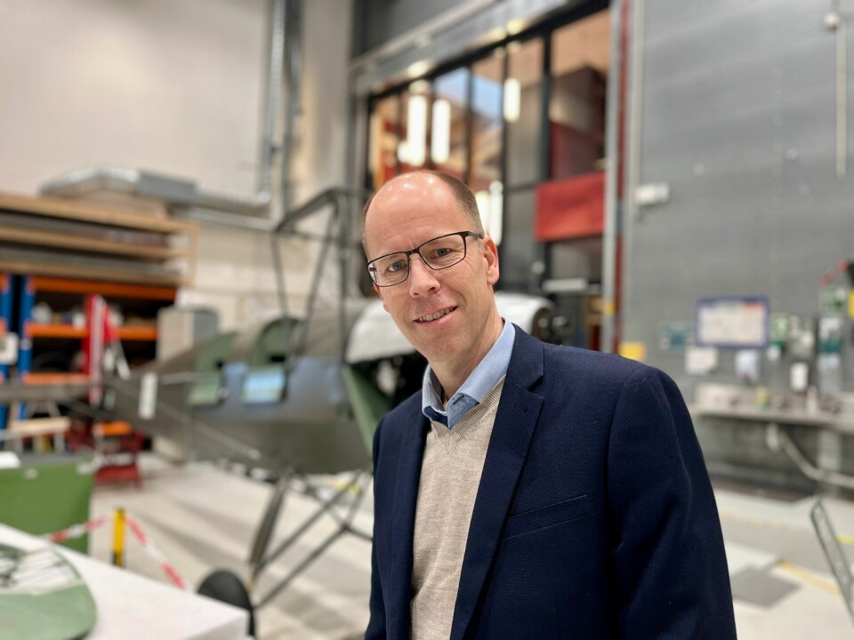 Sigurd Svela, rektor ved Sola videregående skole. Restaurering Spitfire-jagerfly, Sola vgs