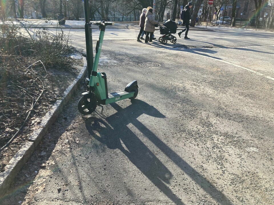 «Vi er bekymret for at det vil oppstå mange uheldige situasjoner fremover uten et slikt fortausforbud», skriver Trygg Trafikk og fem andre organisasjoner i et brev til samferdselsministeren. «Vi er bekymret for at det vil oppstå mange uheldige situasjoner fremover uten et slikt fortausforbud», skriver Trygg Trafikk og fem andre organisasjoner i et brev til samferdselsministeren.