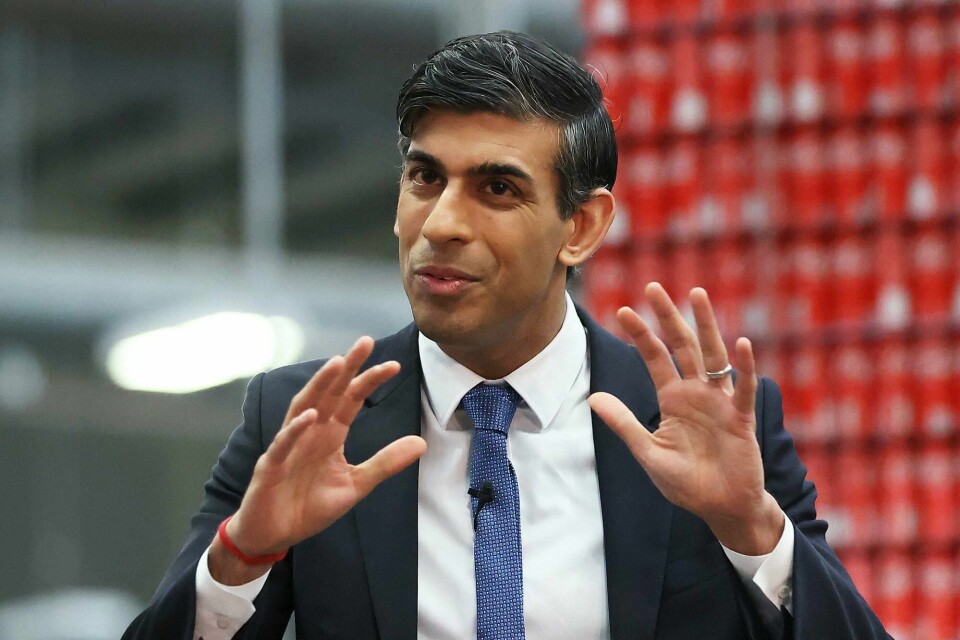 Statsminister Rishi Sunak var på besøk i Nord-Irland tirsdag - her på Coca-Cola-fabrikken i Lisburn. Han mener den nye avtalen starter en nytt kapittel i forholdet til EU etter brexit. Statsminister Rishi Sunak var på besøk i Nord-Irland tirsdag - her på Coca-Cola-fabrikken i Lisburn. Han mener den nye avtalen starter en nytt kapittel i forholdet til EU etter brexit.