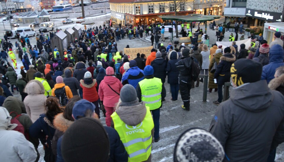 LO i Stavanger og omegn, Rogaland Nei til EU og Rogalandopprøret har beslutta å avlyse torsdagens strøm-demonstrasjon på Torget i Stavanger. Flere hundre personer møtte opp da det var demonstrasjon mot strømprisene på Torget i Stavanger.