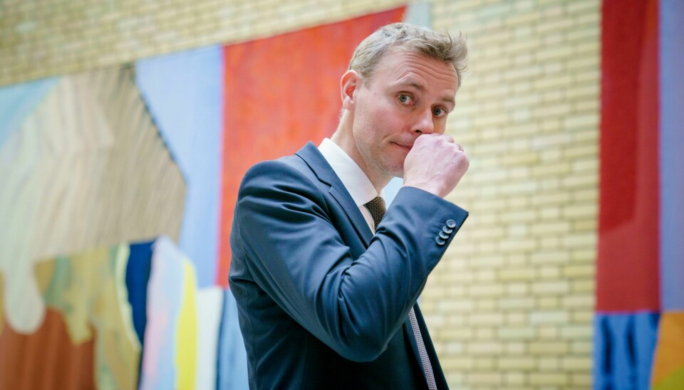 Ola Borten Moe vil ha utflytterne tilbake til Norge. Det er foreløpig bare milde symptomer for den koronasmittede forsknings- og høyere utdanningsministeren Ola Borten Moe. Foto: Stian Lysberg Solum / NTB
