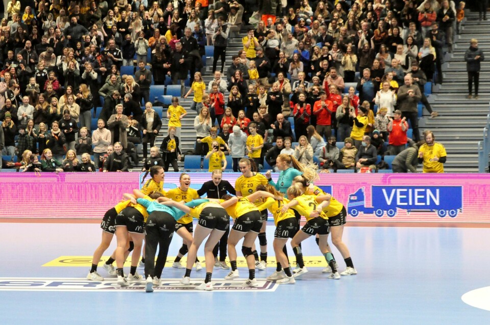 Sola har hatt enorm suksess sett mot klubbens størrelse og budsjett de siste årene. Sportssjef Espen Iversen i RA tror at denne sesongen fort markerer slutten på en epoke for klubben. Sola Håndball