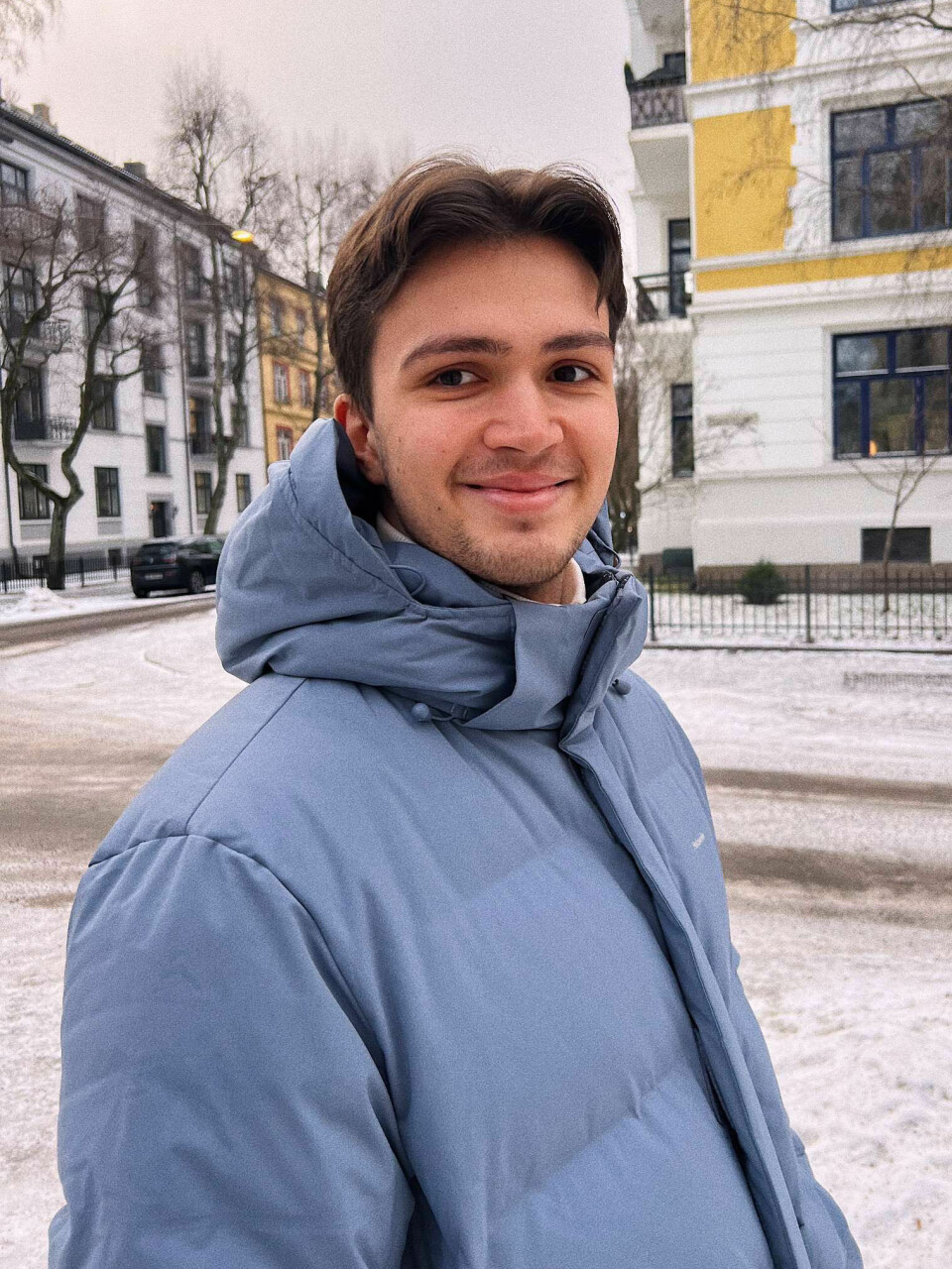 Butikkmedarbeider Jacek Jankowski (21) sier han ble veldig overrasket over responsen på initiativet hans. Butikkmedarbeider Jacek Jankowski (21) sier han ble veldig overrasket over responsen på initiativet hans.