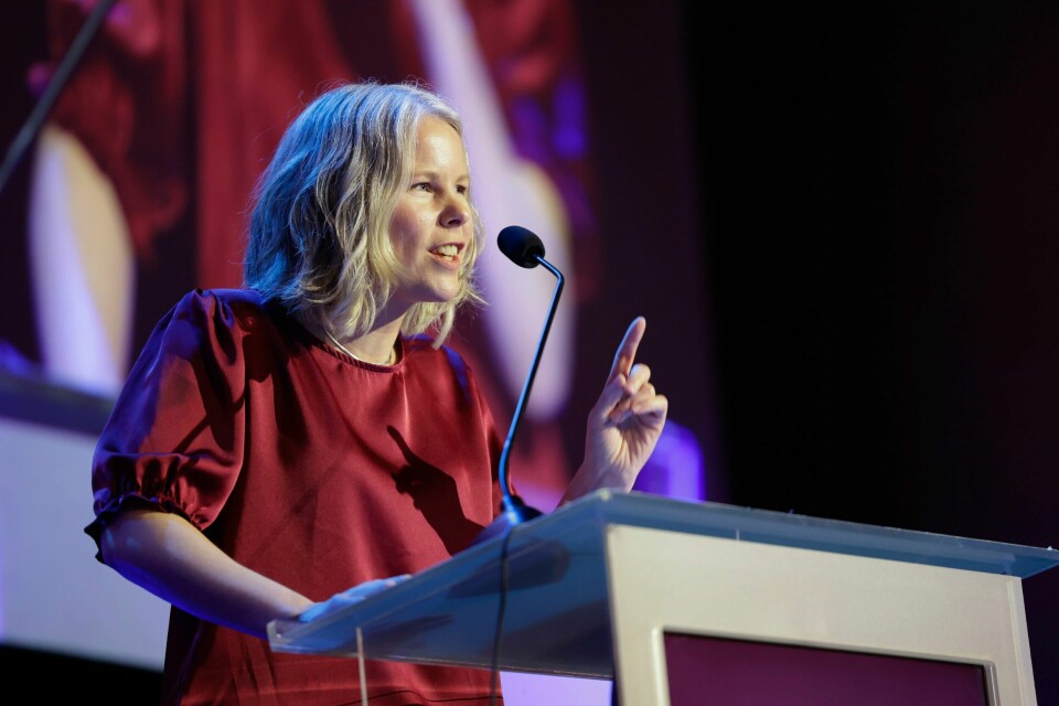 Kirsti Bergstø er ny SV-leder. Mandag møtte hun Høyres Henrik Asheim i tilsynelatende knallhard debatt om sistnevntes landsmøtetale søndag.