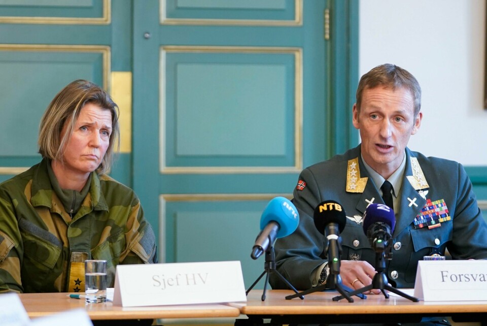 Forsvarssjef Eirik Johan Kristoffersen med et statusmøte om arbeidet mot mobbing og trakassering i Forsvaret. Heimevernssjef Elisabeth Michelsen skal lede arbeidet mot mobbing i Forsvaret. Foto: Terje Pedersen / NTB Forsvarssjef Eirik Johan Kristoffersen med et statusmøte om arbeidet mot mobbing og trakassering i Forsvaret. Heimevernssjef Elisabeth Michelsen skal lede arbeidet om mobbing i Forsvaret. Foto: Terje Pedersen / NTB