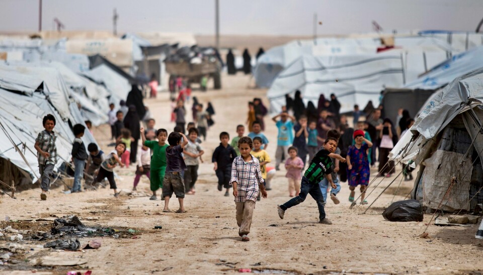 To norske kvinner og deres tre barn er nå hentet ut av en interneringsleir som denne i Syria. .