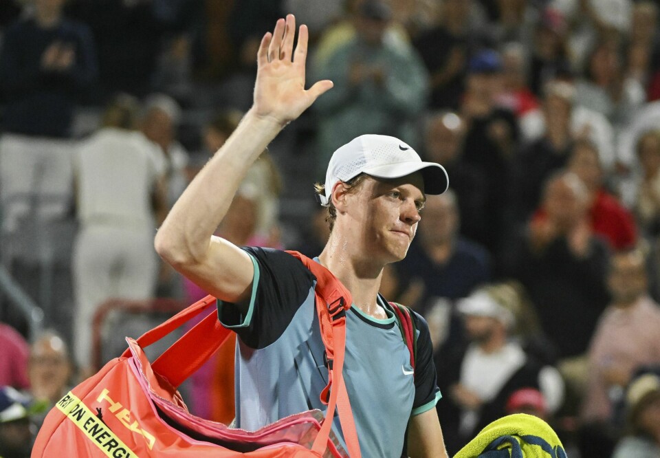 Jannik Sinner slipper straff etter to positive dopingtester der det ble påvist små mengder av det forbudte stoffet clostebol. Det reagerer Nick Kyrgios på. Jannik Sinner slipper straff etter to positive dopingtester der det ble påvist små mengder av det forbudte stoffet clostebol. Det reagerer Nick Kyrgios på. Foto: Graham Hughes / The Canadian Press via AP / NTB