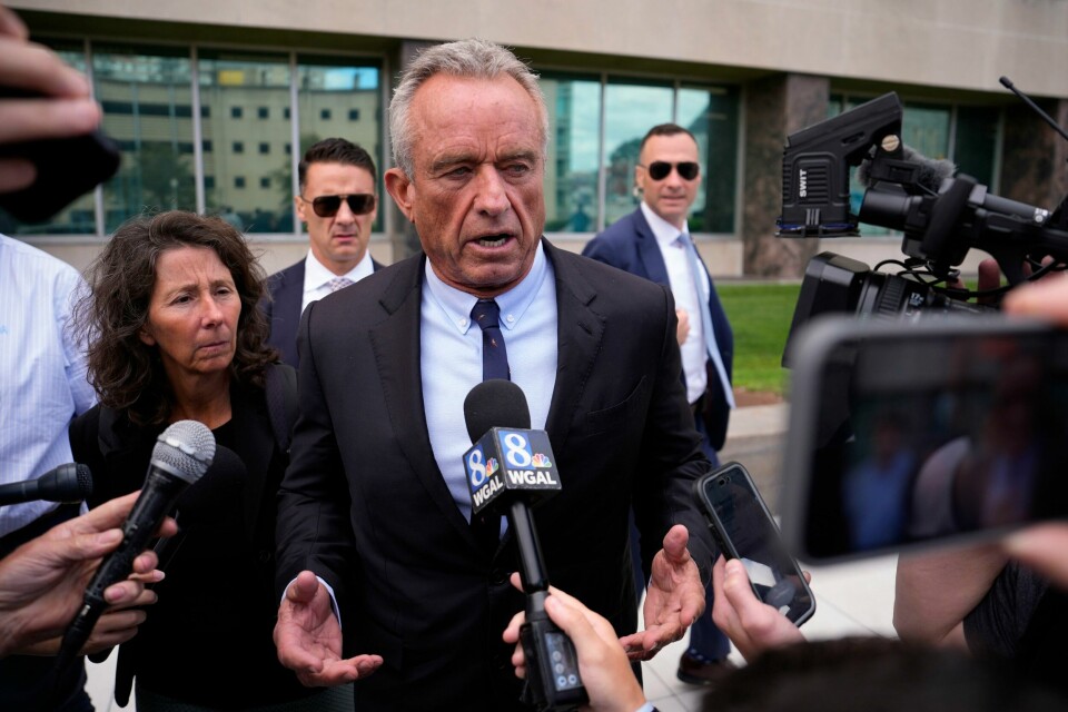 Robert F. Kennedy Jr. møtte pressen i Harrisburg i delstaten Pennsylvania tirsdag. Robert F. Kennedy Jr. møtte pressen i Harrisburg i delstaten Pennsylvania tirsdag. Foto: Matt Slocum / AP / NTB