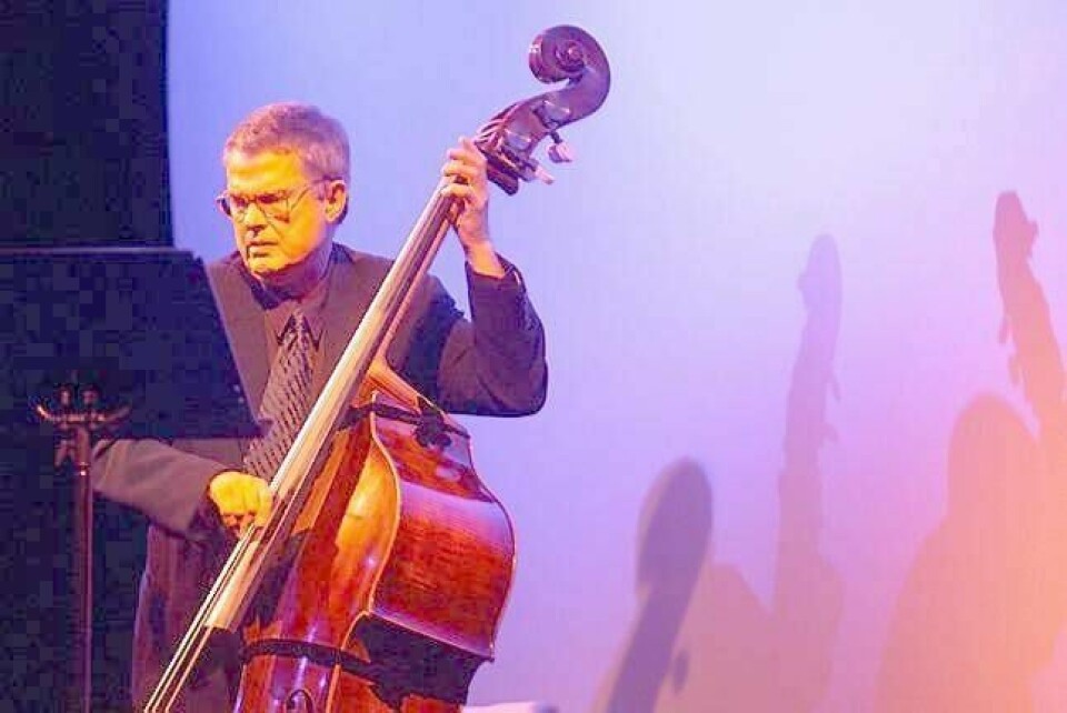 Charlie Haden under sin konsert på jazzfestivalen i Molde i 2001. FOTO: KJELL LANGMYREN