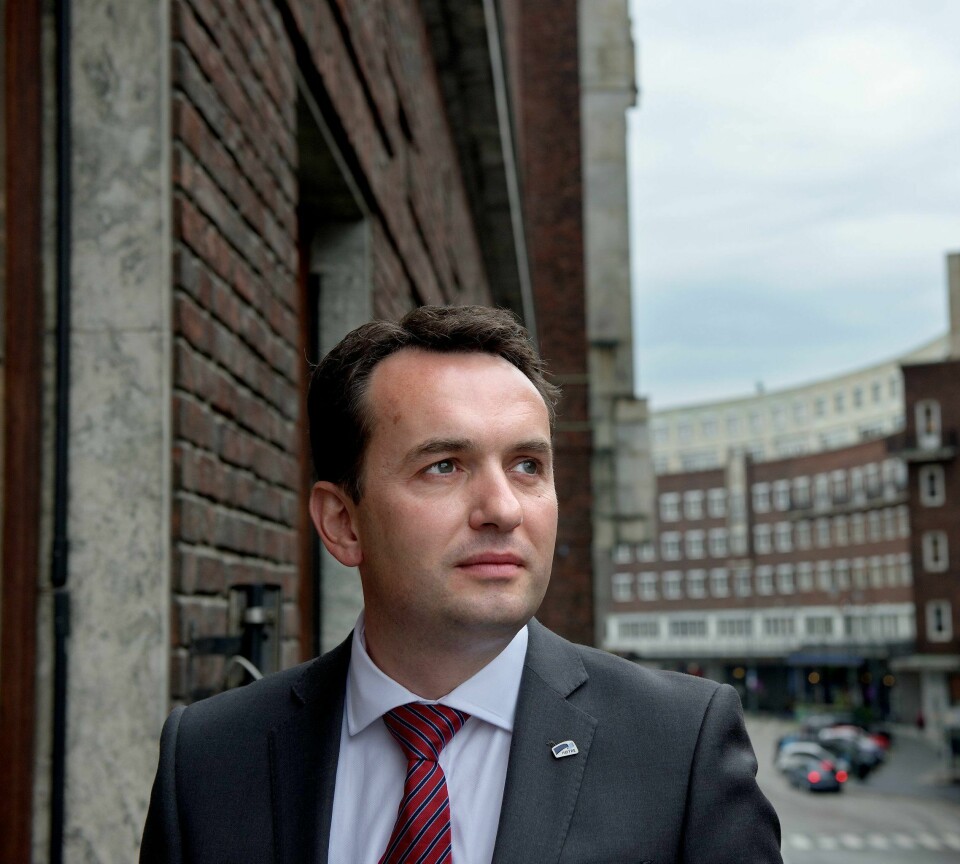 Byrådsleder i Oslo Stian Berger Røsland (H) mener venstreside-partiene i Oslo spriker i alle retninger. Han advarer mot sosialistisk kaos om venstresiden vinner valget. FOTO: MIMSY MØLLER Byrådsleder i Oslo Stian Berger Røsland (H) mener venstreside-partiene i Oslo spriker i alle retninger. Han advarer mot sosialistisk kaos om venstresiden vinner valget. FOTO: MIMSY MØLLER