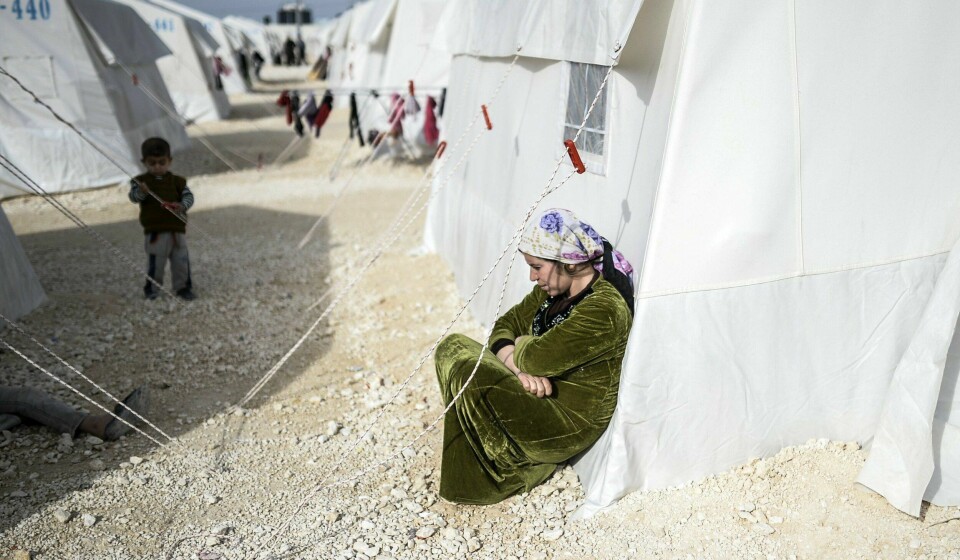 Ofte er det kvinnene og barna som blir igjen i Syrias nærområder, mens mennene drar til Europa først. Her fra en flyktningleir i Jordan. FOTO: MUHAMMAD HAMED/NTB SCANPIX