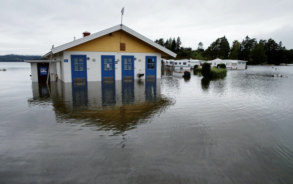 Norsjø ferieland i Sauherad kommune i Telemark var et av stedene som ble hardt rammet av ekstremværet Petra i går. FOTO: CORNELIUS POPPE/NTB SCANPIX Norsjø ferieland i Sauherad kommune i Telemark var et av stedene som ble hardt rammet av ekstremværet Petra i går. FOTO: CORNELIUS POPPE/NTB SCANPIX