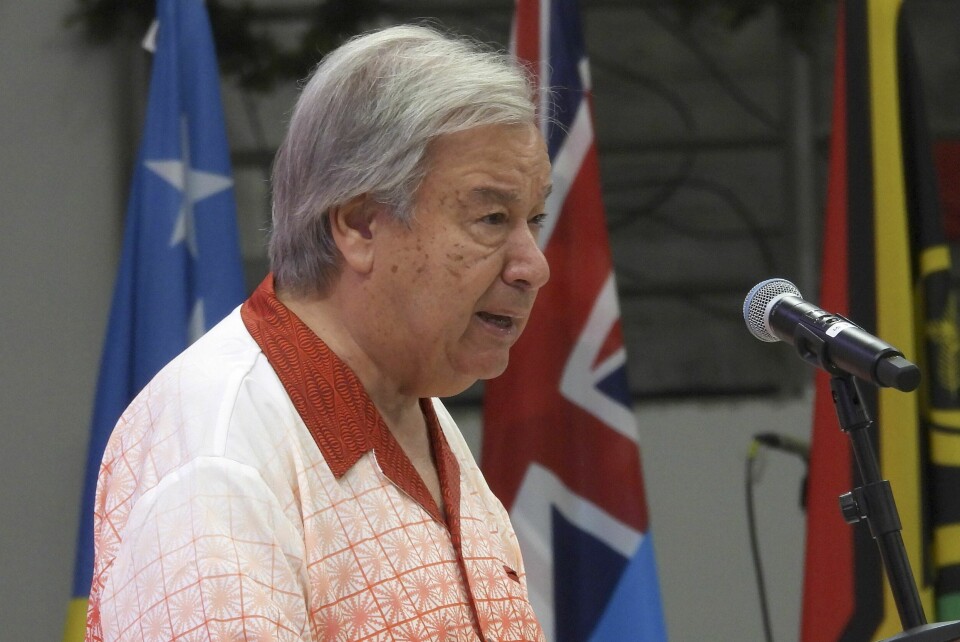 FNs generalsekretær António Guterres slår alarm om stigende havnivåer globalt. Særlig truet er øynasjonene i Stillehavet. FNs generalsekretær António Guterres slår alarm om stigende havnivåer globalt. Særlig truet er øynasjonene i Stillehavet. Foto: Charlotte Graham-McLay / AP / NTB