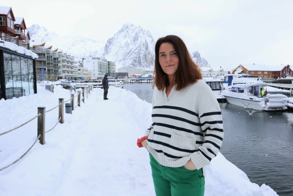 Thora Randi Unstad-Rolandsen fortalte helse- og omsorgsministeren om hvorfor lokalsykehuset var viktig for henne da hun opplevde å få kreft i 2022. Thora Randi Unstad-Rolandsen