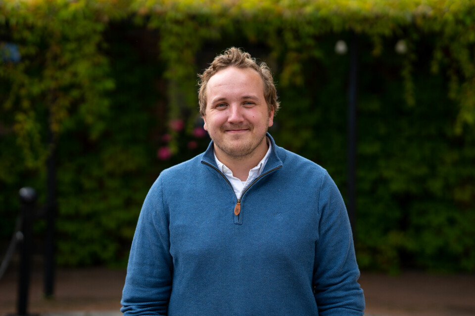 Ivar Fossberg Aulie er medlem av Høyres Studenter og deltaker på Civita-akademiet. Ivar Fossberg Aulie er medlem av Høyres Studenter og deltaker på Civita-akademiet.