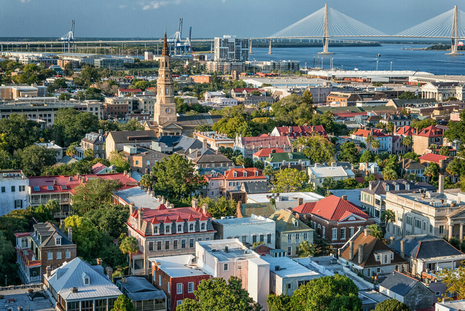 Vil du oppleve sør-østkysten av USA, tipser amerikanske Lindsay Joo deg om Charleston i Sør-Carolina framfor Miami i Florida. Vil du oppleve sør-østkysten av USA, tipser amerikanske Lindsay deg om Charleston i Sør-Carolina framfor Miami i Florida.
