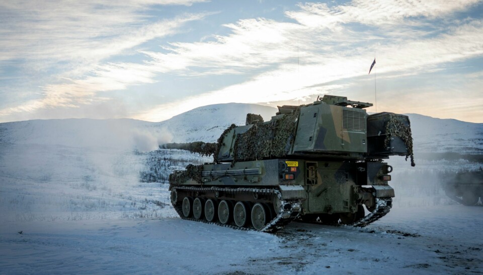 Ukraina-krigen kan gi det siste støtet til å etablere en egen brigade i sør. Norge har i dag kun en brigade – Brigade Nord. Her et bilde fra Setermoen i Bardufoss med en artillerivogn K9 i aksjon. Ukraina-krigen kan gi det siste støtet til å etablere en egen brigade i sør. Norge har i dag kun en brigade – Brigade Nord. Her et bilde fra Setermoen i Bardufoss med en artillerivogn K9 i aksjon.Arkivfoto: Heiko Junge / NTB