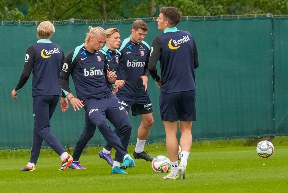 Erling Braut Haaland og Alexander Sørloth (to fra høyre) i aksjon på tirsdagens landslagstrening på Lillestrøm. Erling Braut Haaland og Alexander Sørloth (to fra høyre) i aksjon på tirsdagens landslagstrening på Lillestrøm.
