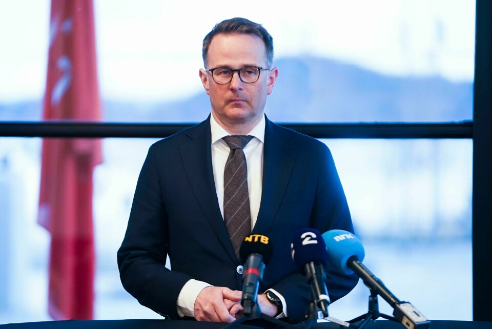Det er fortsatt fare for storstreik. I 14-tiden har det ikke kommet noe nytt fra partene siden riksmekler Mats Wilhelm Ruland sa at situasjonen er alvorlig. Riksmekler Mats Wilhelm Ruland sier at det ikke er noen løsning i sikte i frontfagsoppgjøret. Bildet er fra lørdag. Foto: Terje Pedersen / NTB