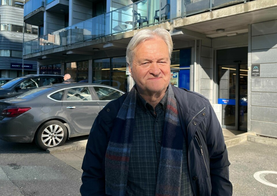 Pensjonist Sjur Lærdal har fått med seg hva streiken handler om og hvem som rammes. Han har ikke tenkt å hamstre på butikken. Pensjonist Sjur Lærdal har fått med seg hva streiken handler om og hvem som rammes. Han har ikke tenkt å hamstre på butikken.