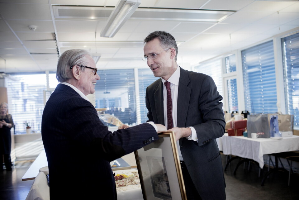 Arne Strand sammen med Jens Stoltenberg på markeringens av Strands 70 års dag. Arne Strand sammen med Jens Stoltenberg på markeringens av Strands 70 års dag.
